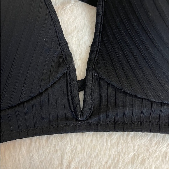 Shade & Shore Black Strappy Bra - Picture 4 of 5